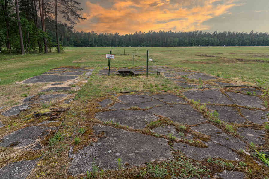 Polonia - Treblinka 33 - Treblinka ll - Campo de Exterminio.jpg